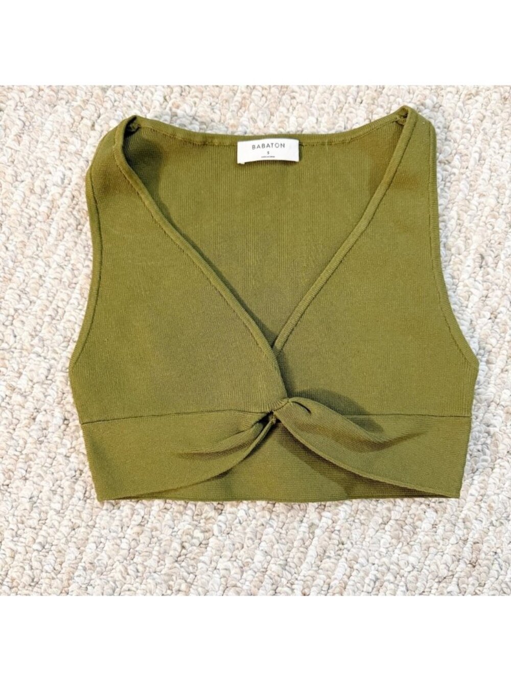 Babaton Sculpt Knit Cropped Twist-front Tank Green Small